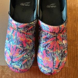 EUC Dansko professional clog, size 41.